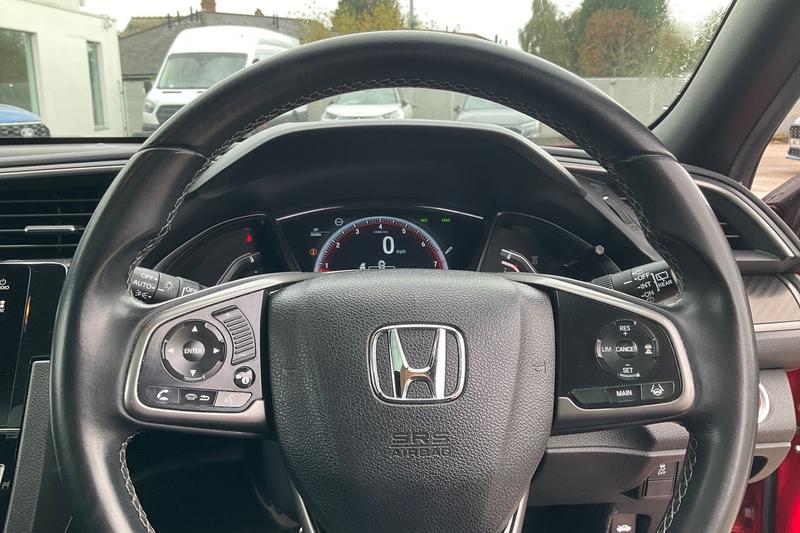 Used Honda Civic 2017 for sale - 76184475: Photo 12