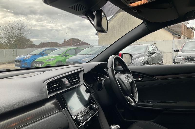 Used Honda Civic 2017 for sale - 76184475: Photo 18