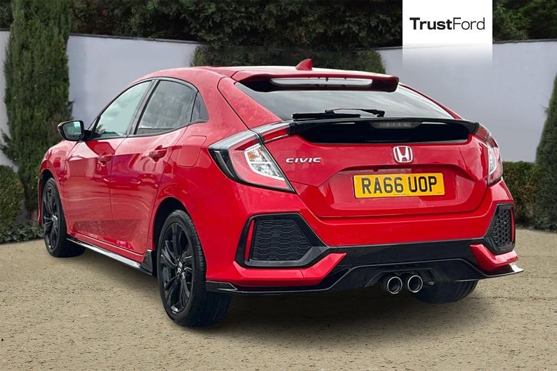 Used Honda Civic 2017 for sale - 76184475: Photo 2