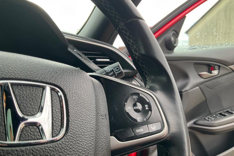 Used Honda Civic 2017 for sale - 76184475: Photo 28