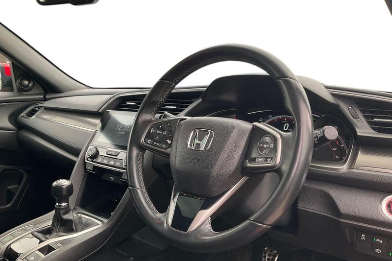 Used Honda Civic 2017 for sale - 76184475: Photo 9