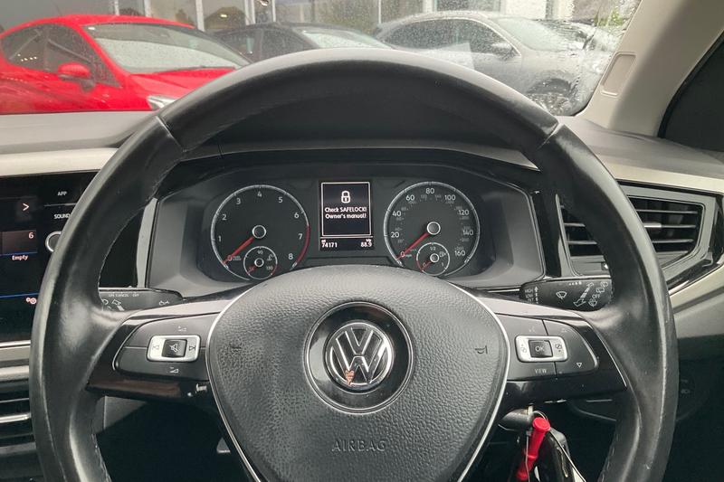 Used Volkswagen Polo 2018 for sale - 76887995: Photo 12