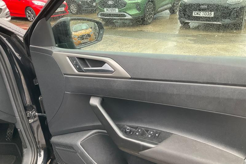 Used Volkswagen Polo 2018 for sale - 76887995: Photo 24