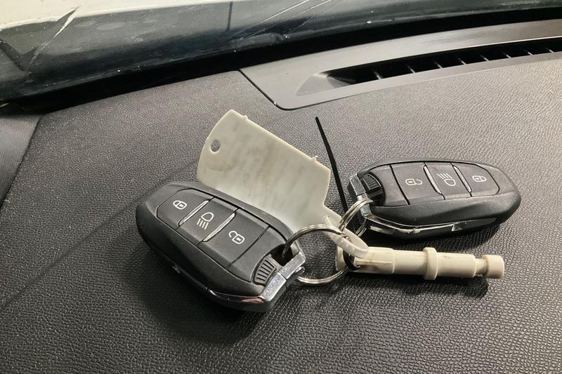 Used Peugeot 2008 2022 for sale - 76807161: Photo 22