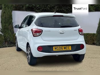 Used Hyundai i10 2019 for sale - 79630399: Photo