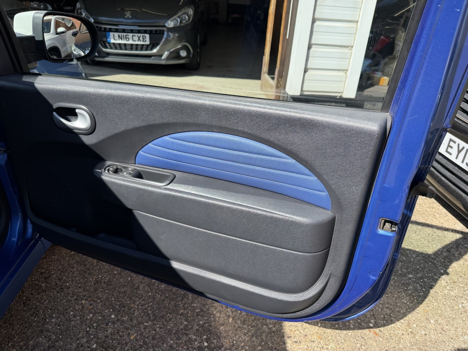 Used Renault Twingo 2011 for sale - 78155338: Photo 12