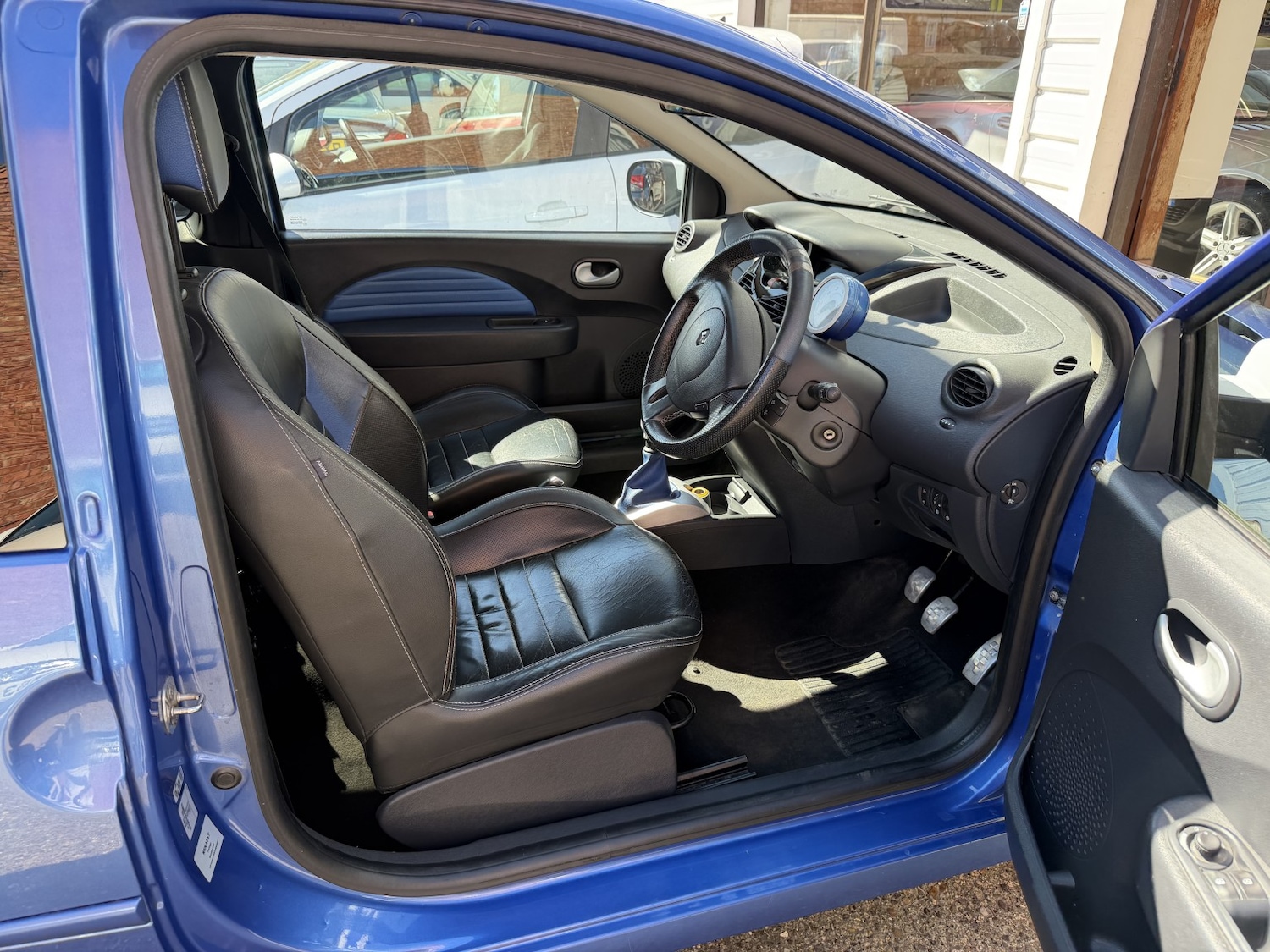 Used Renault Twingo 2011 for sale - 78155338: Photo 8