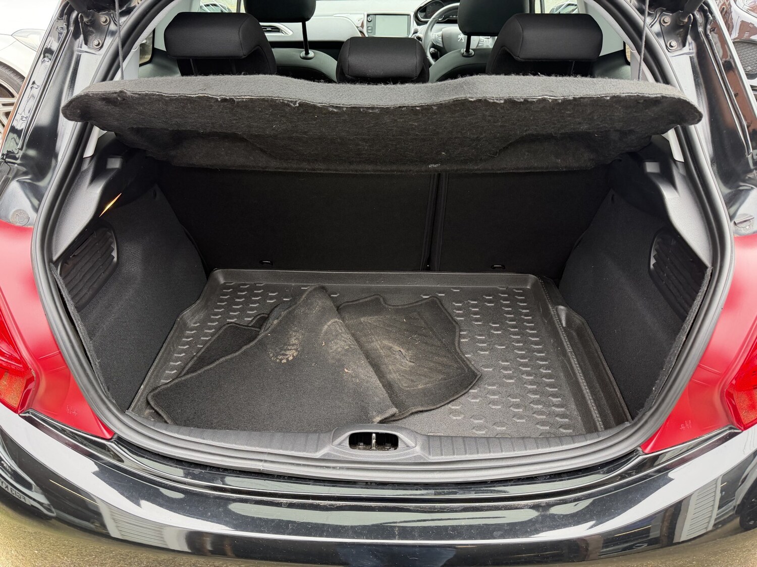 Used Peugeot 208 2014 for sale - 78031762: Photo 12