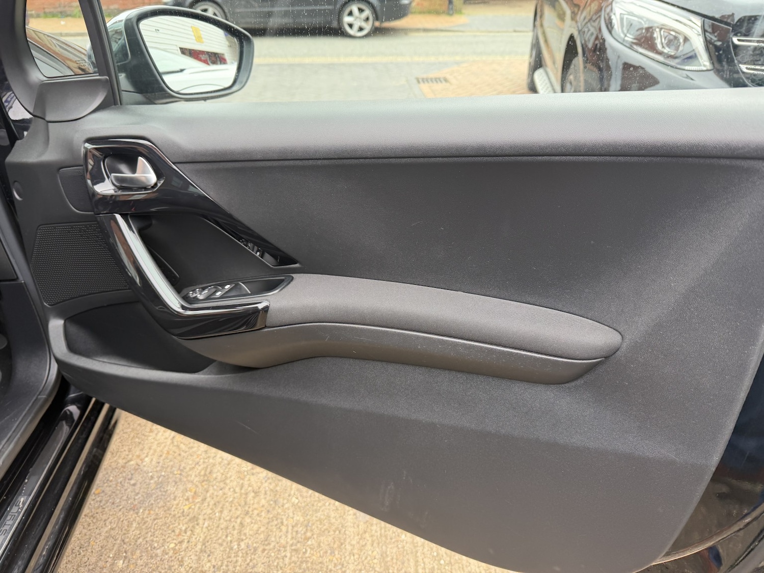 Used Peugeot 208 2014 for sale - 78031762: Photo 14