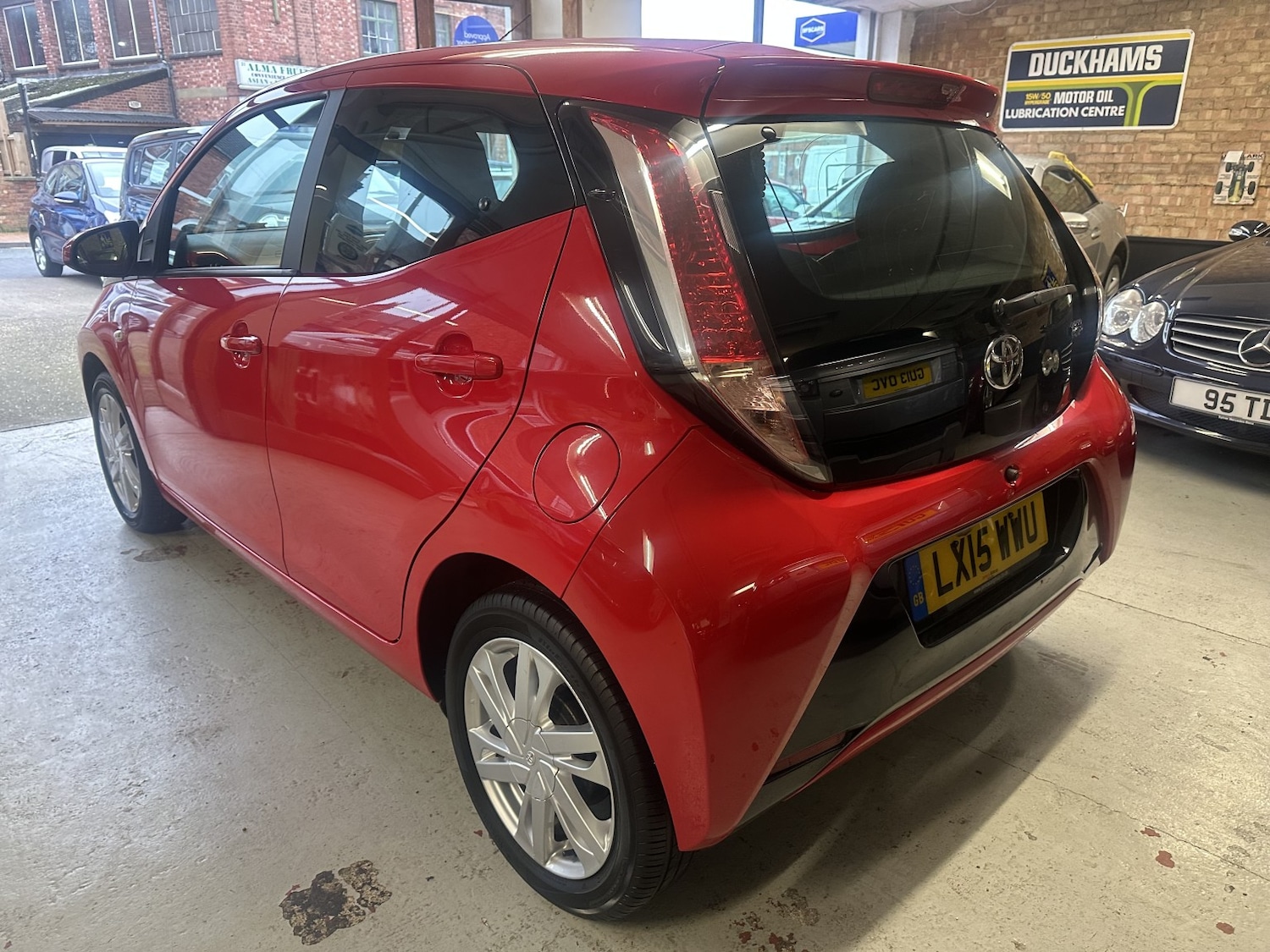 Used Toyota AYGO 2015 for sale - 78031662: Photo 9