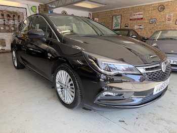 Used Vauxhall Astra 2018 for sale - 78997602: Photo