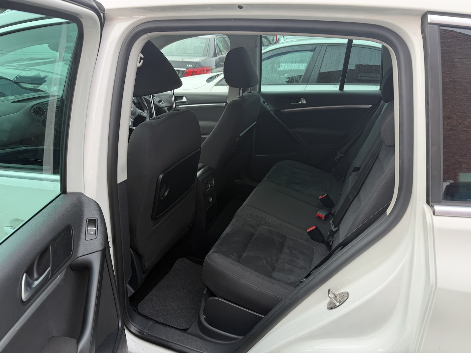 Used Volkswagen Tiguan 2013 for sale - 78031698: Photo 2