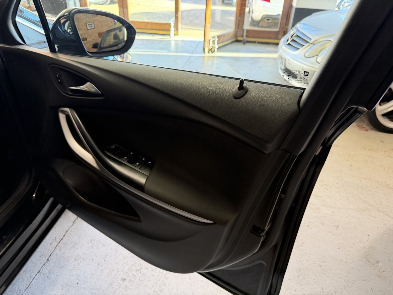 Used Vauxhall Astra 2017 for sale - 78031717: Photo 17