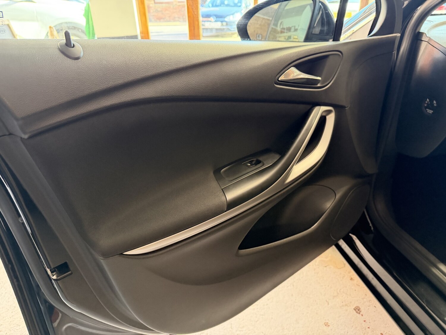 Used Vauxhall Astra 2017 for sale - 78031717: Photo 7