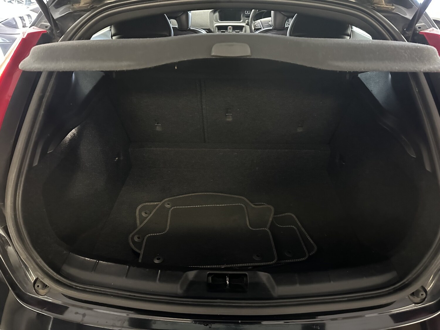 Used Volvo V40 2014 for sale - 78031623: Photo 16