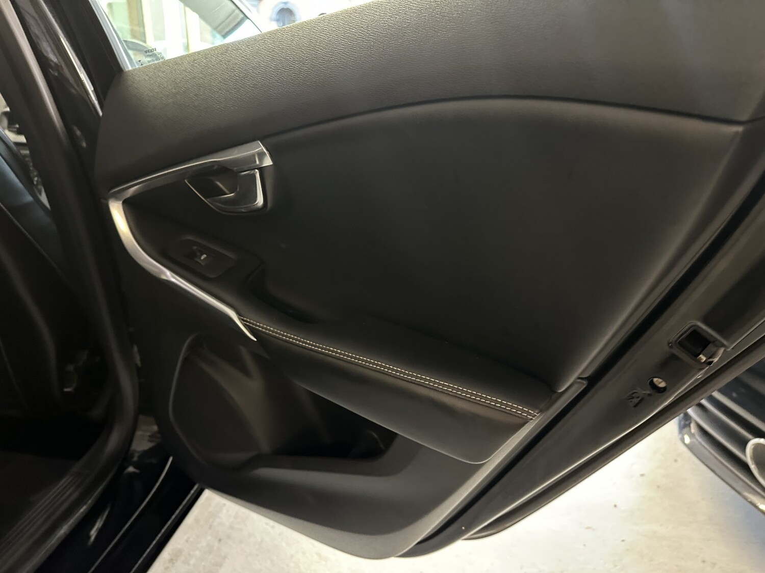 Used Volvo V40 2014 for sale - 78031623: Photo 18