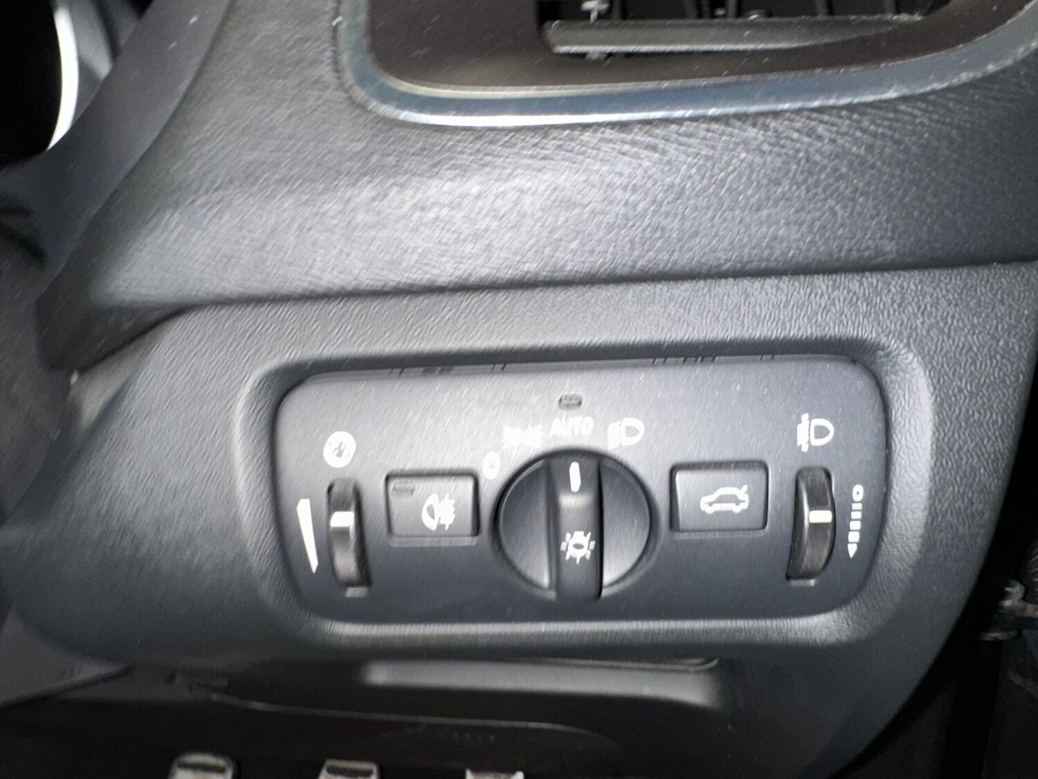 Used Volvo V40 2014 for sale - 78031623: Photo 20