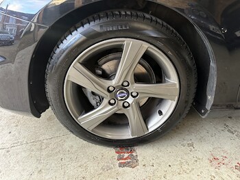 Used Volvo V40 2014 for sale - 78031623: Photo