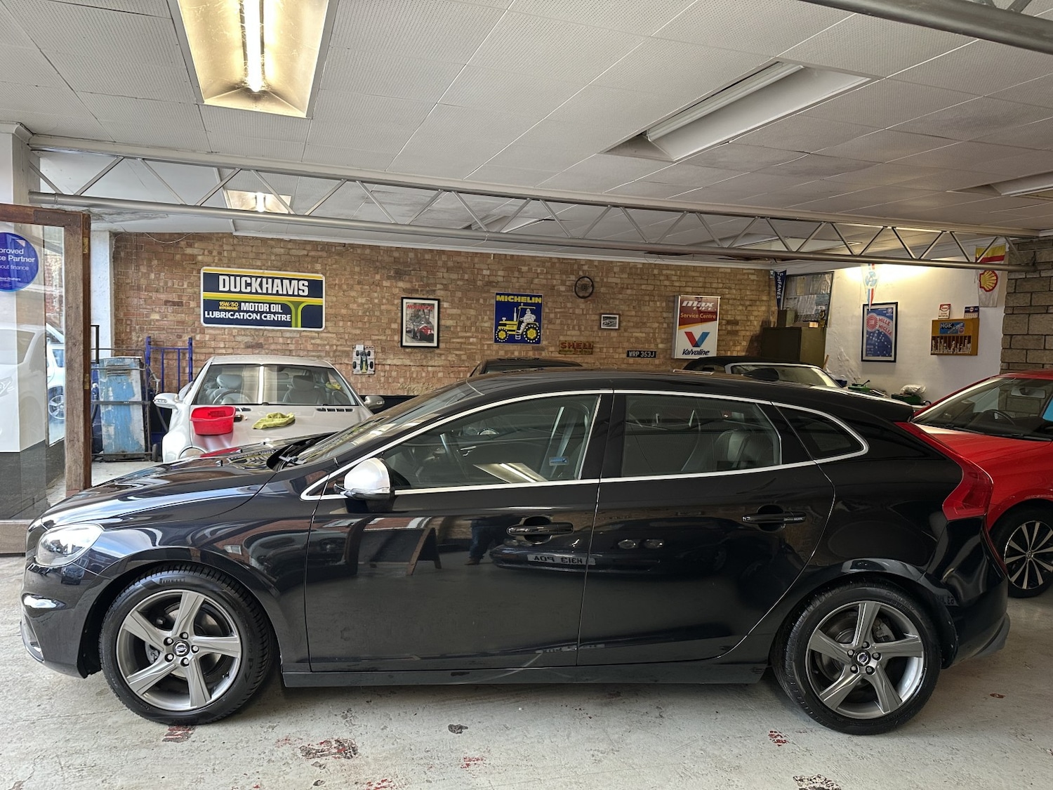 Used Volvo V40 2014 for sale - 78031623: Photo 3