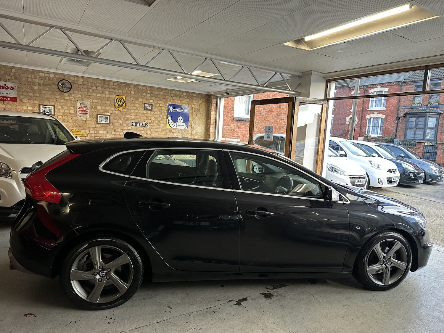 Used Volvo V40 2014 for sale - 78031623: Photo 5