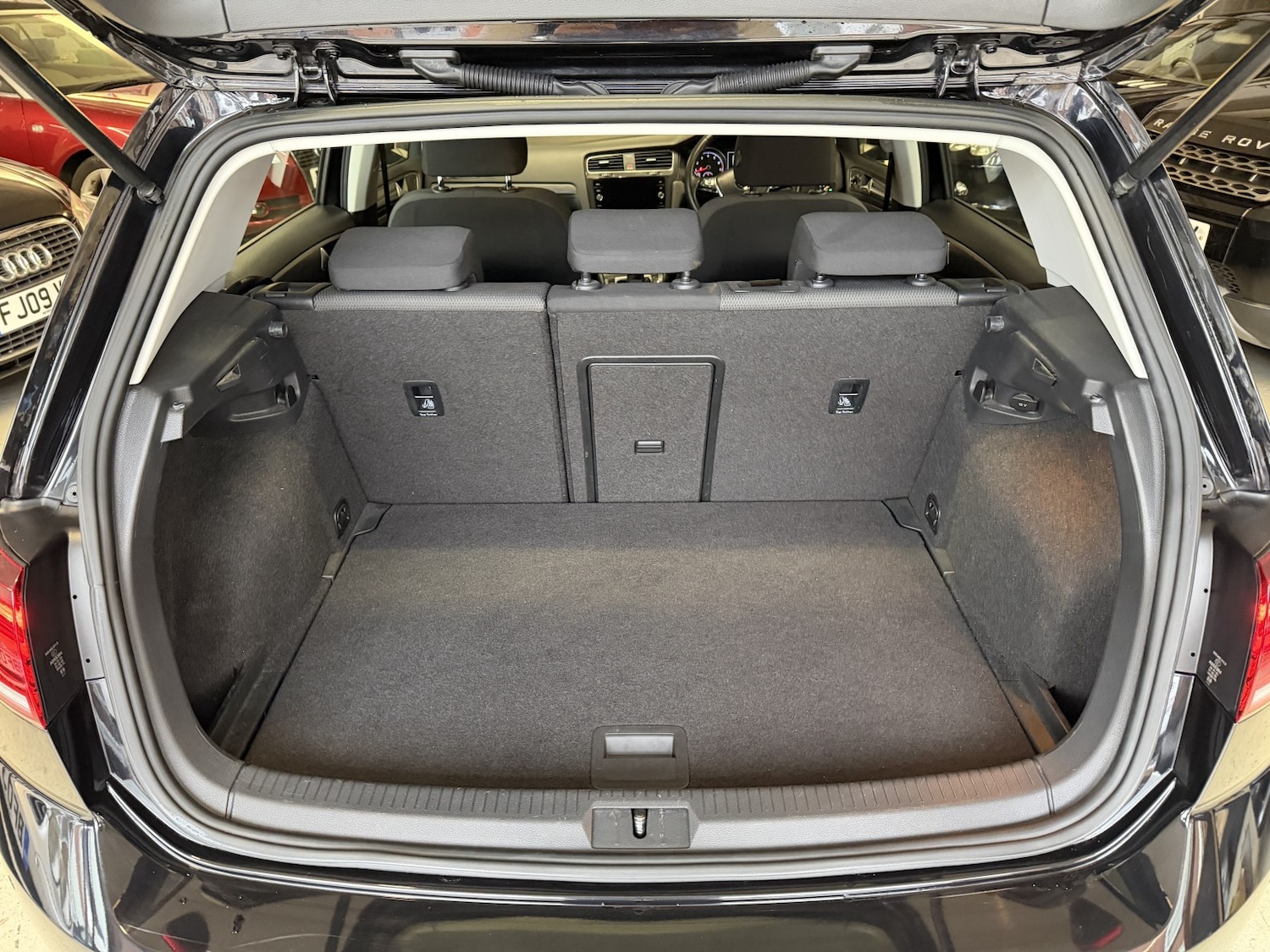 Used Volkswagen Golf 2017 for sale - 78031733: Photo 10