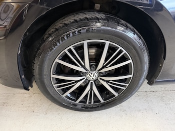 Used Volkswagen Golf 2017 for sale - 78031733: Photo