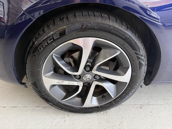 Used Vauxhall ADAM 2015 for sale - 79198501: Photo