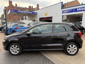 Used Volkswagen Polo 2014 for sale - 79417471: Photo