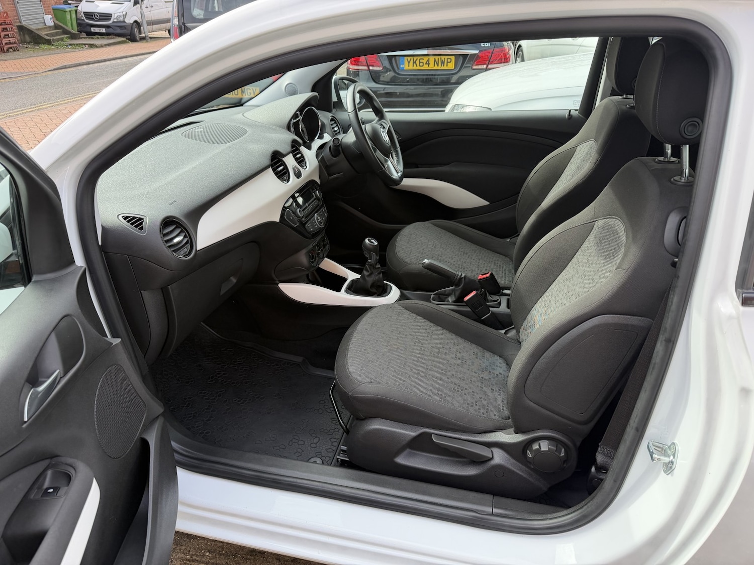 Used Vauxhall ADAM 2014 for sale - 78031700: Photo 5