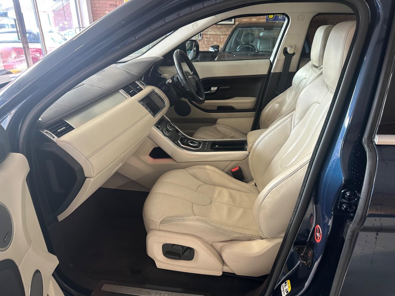 Used Land Rover Range Rover Evoque 2013 for sale - 78190645: Photo 4