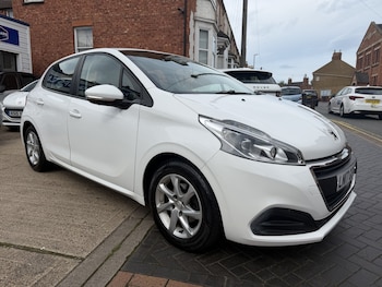 Used Peugeot 208 2017 for sale - 78944845: Photo