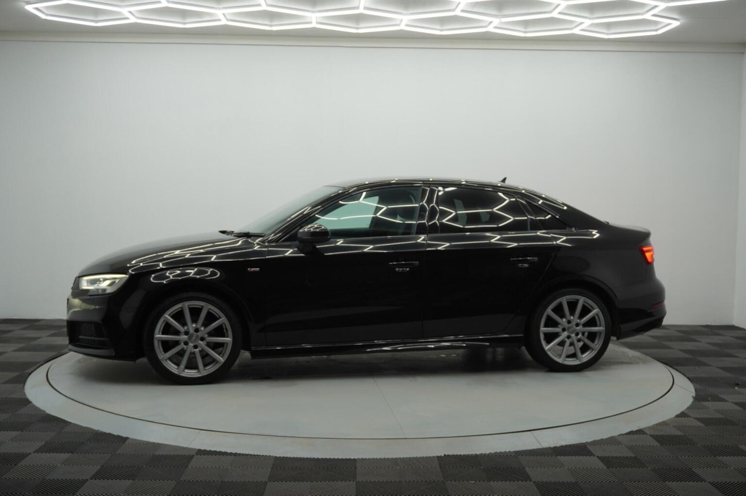 Used Audi A3 2018 for sale - 76794147: Photo 18