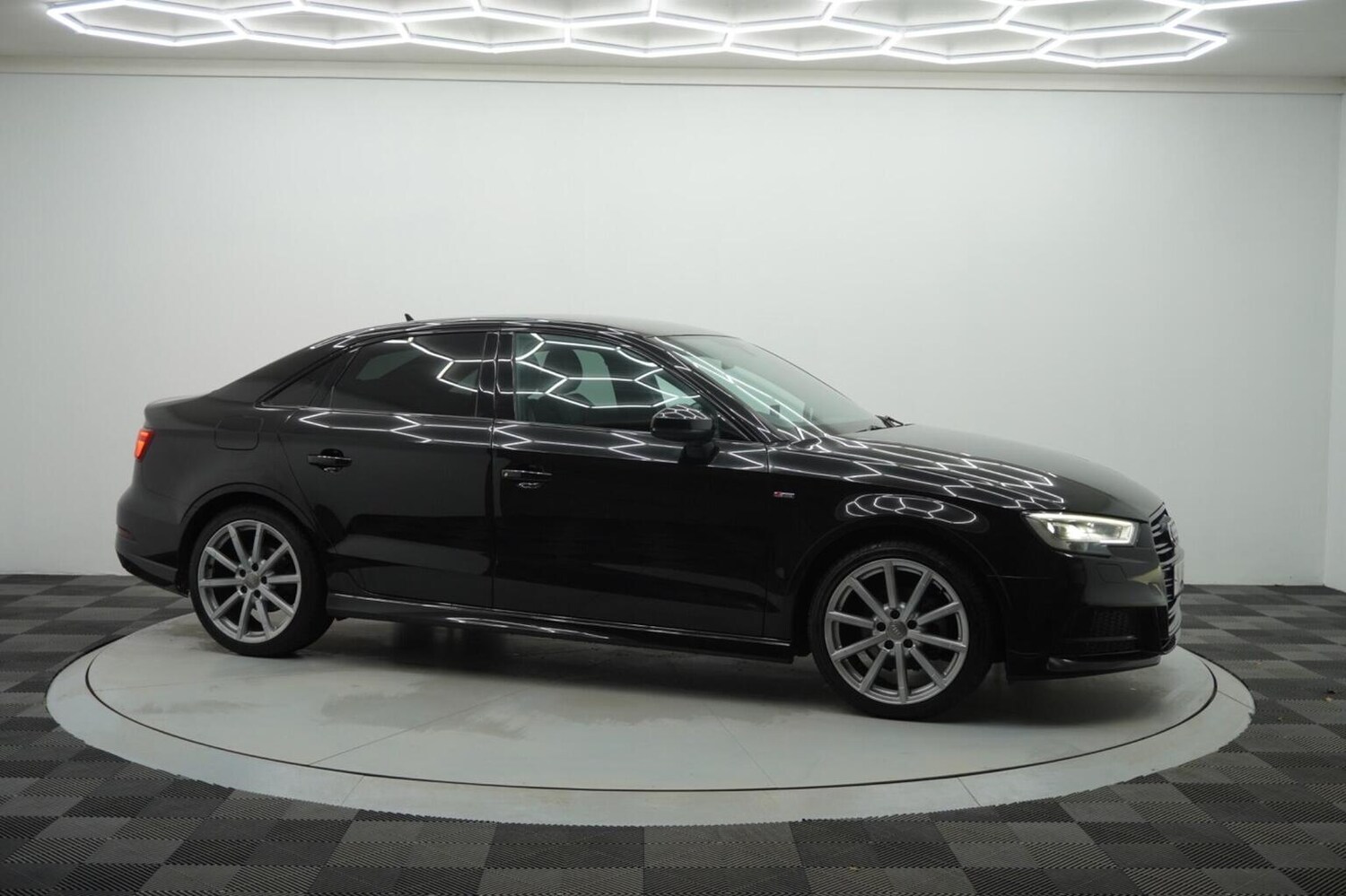 Used Audi A3 2018 for sale - 76794147: Photo 32