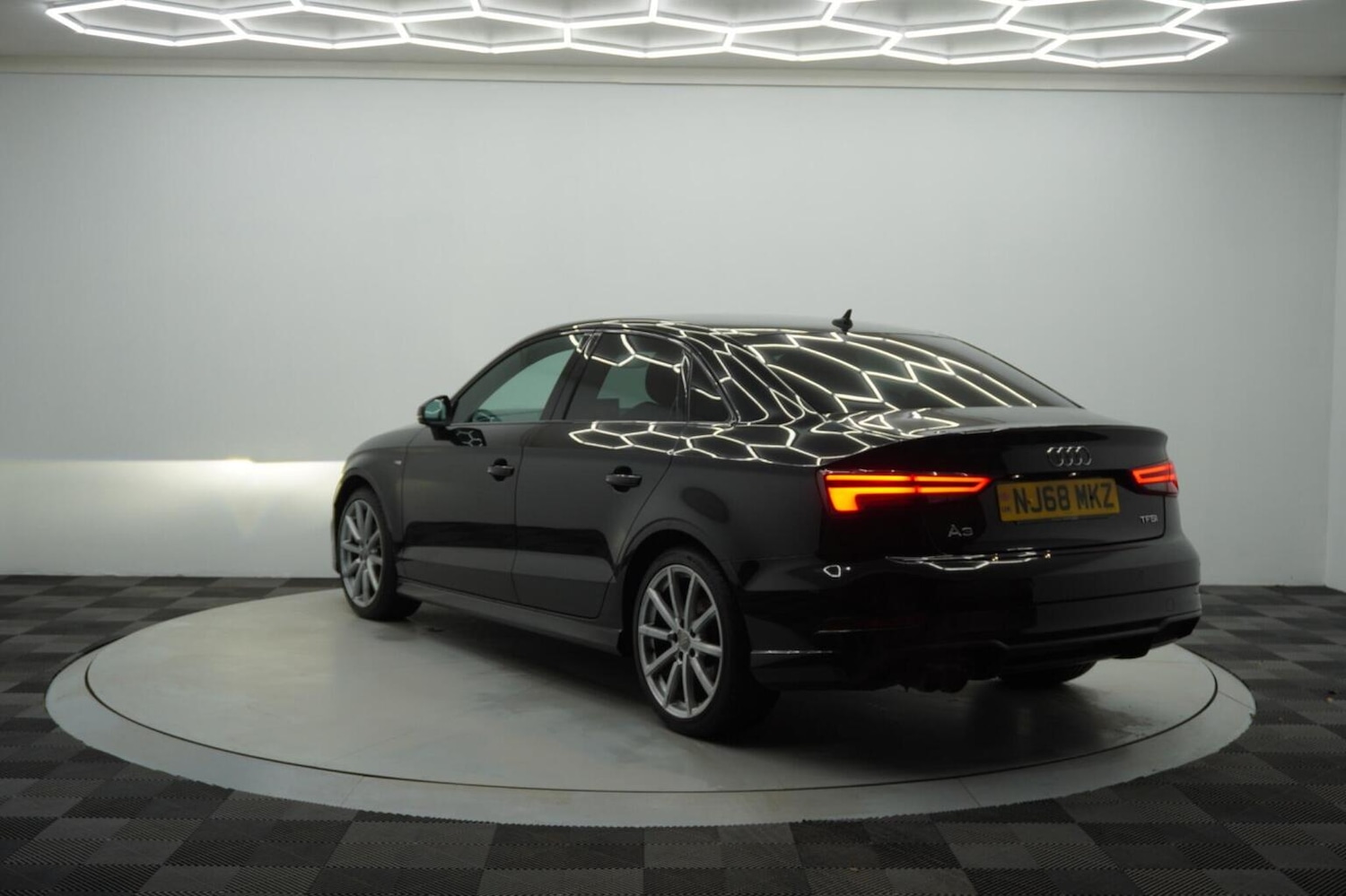 Used Audi A3 2018 for sale - 76794147: Photo 5