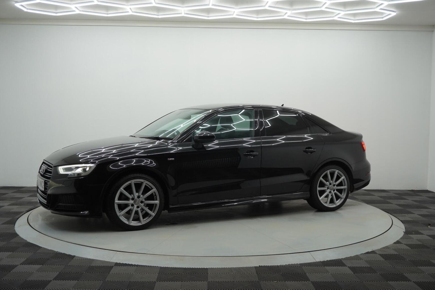 Used Audi A3 2018 for sale - 76794147: Photo 6