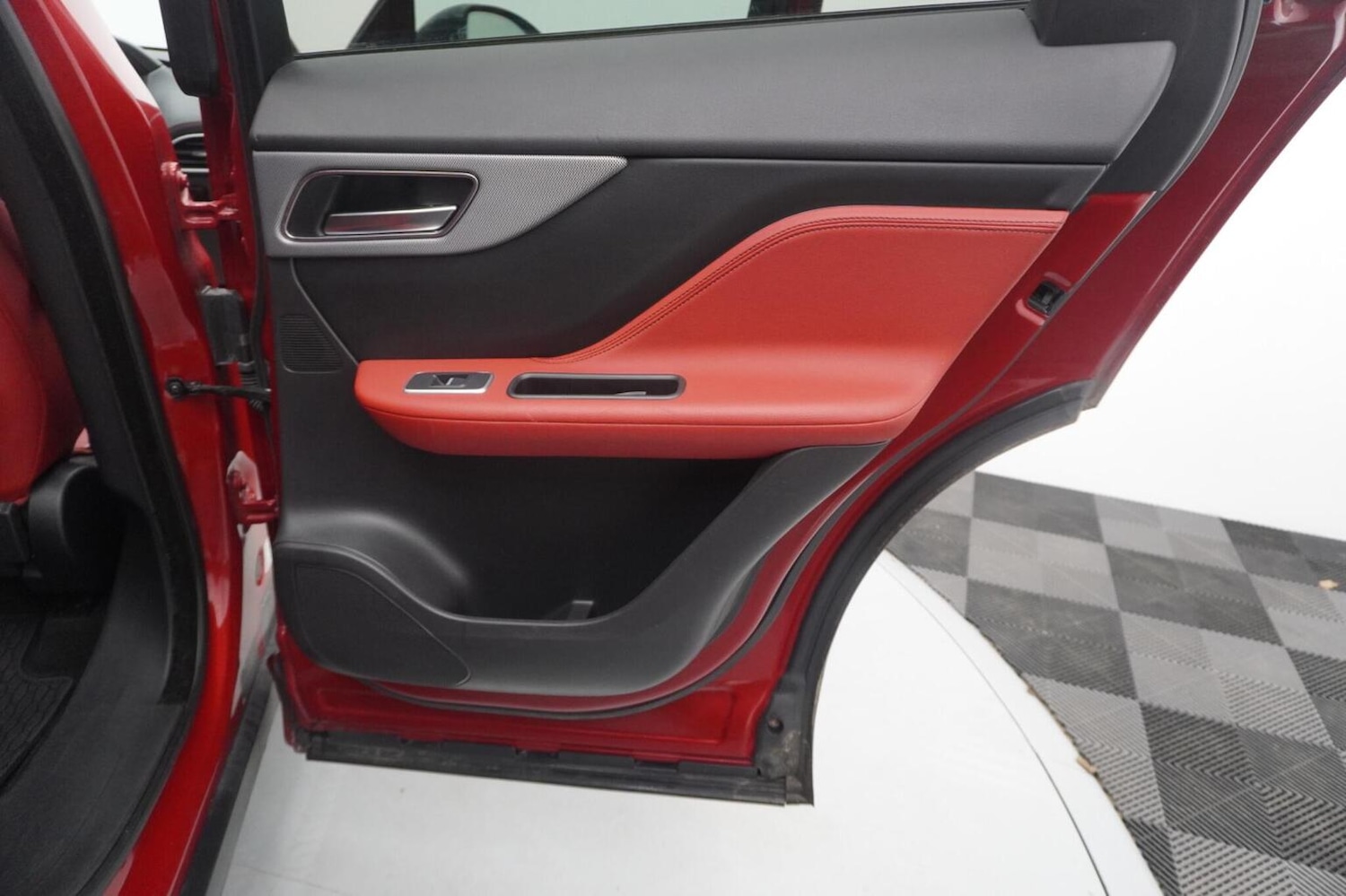 Used Jaguar F-Pace 2017 for sale - 78004506: Photo 39