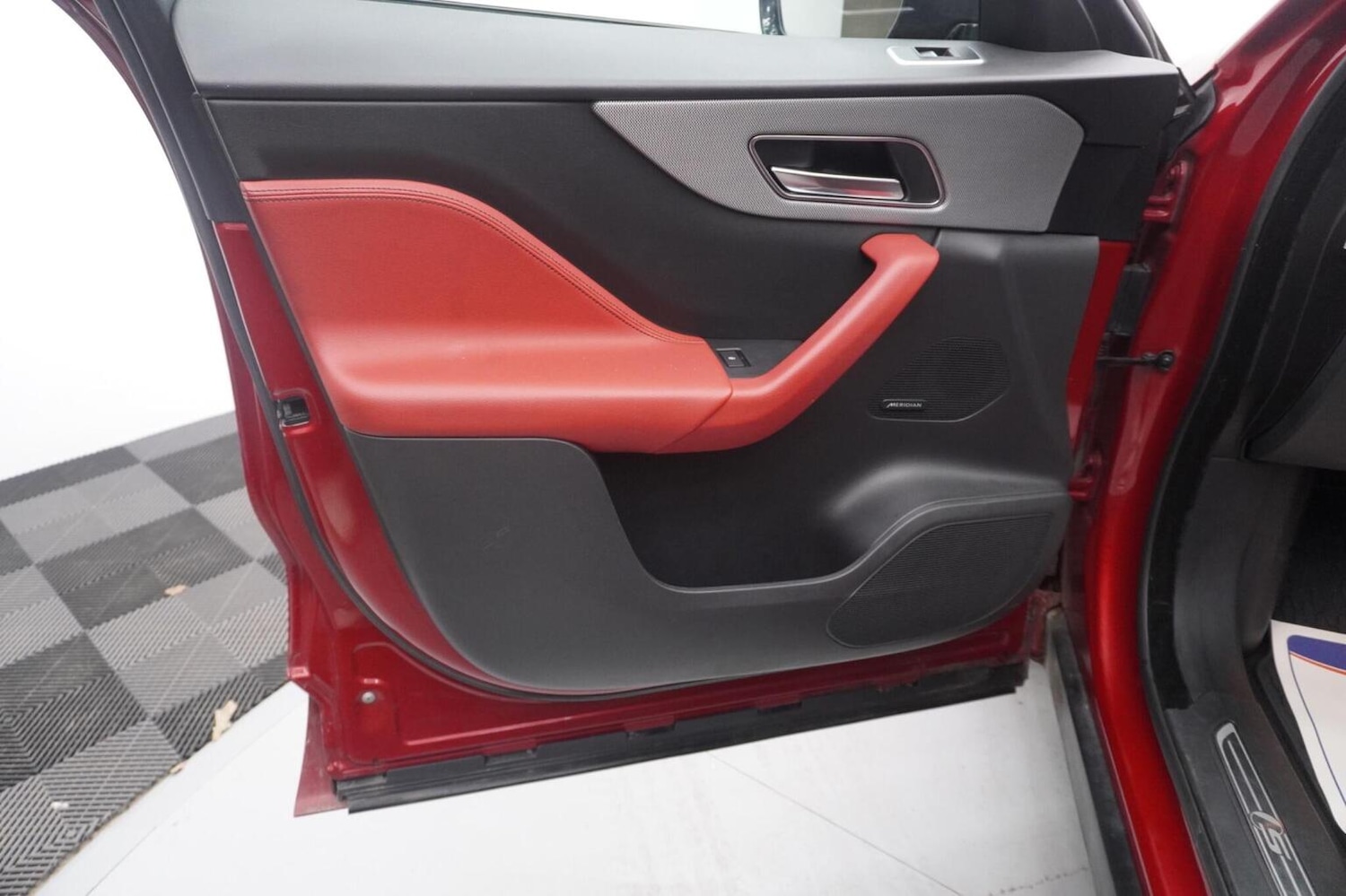 Used Jaguar F-Pace 2017 for sale - 78004506: Photo 40