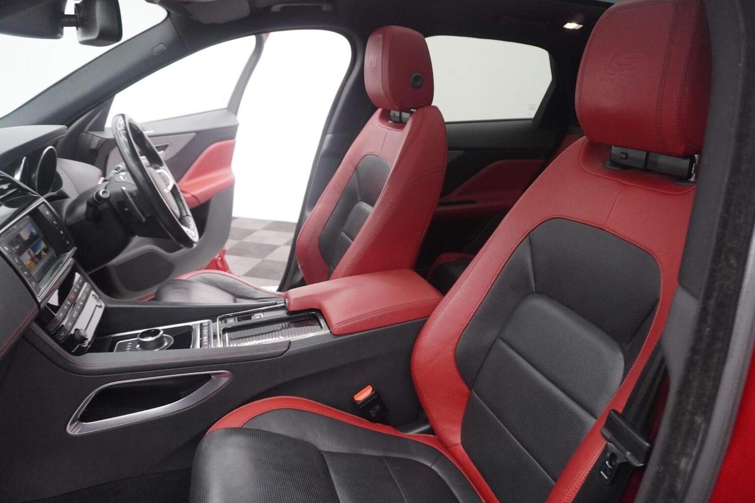 Used Jaguar F-Pace 2017 for sale - 78004506: Photo 48