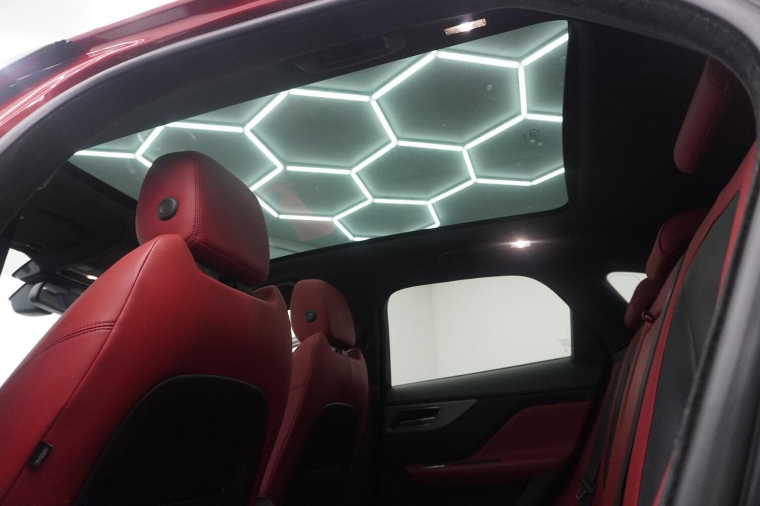 Used Jaguar F-Pace 2017 for sale - 78004506: Photo 50