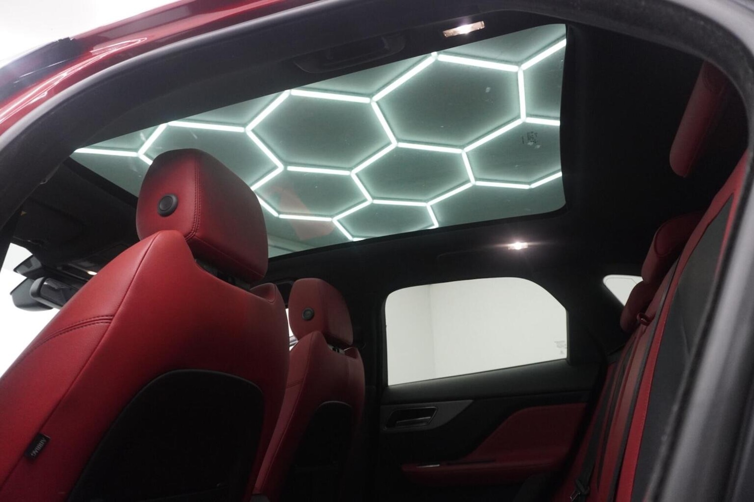 Used Jaguar F-Pace 2017 for sale - 78004506: Photo 51