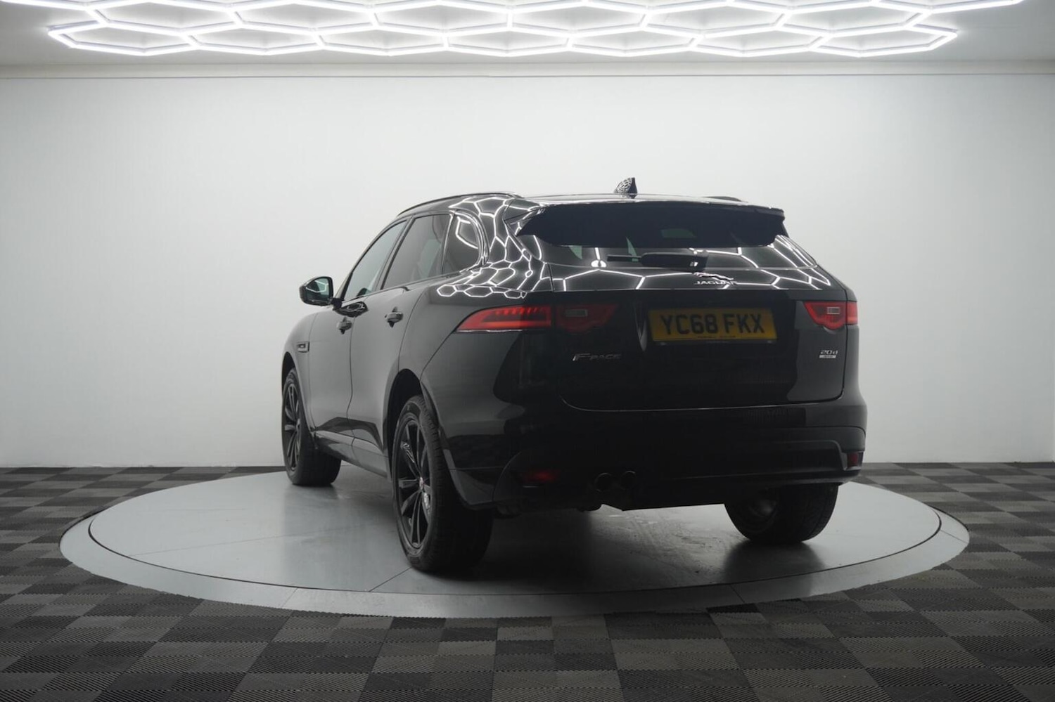 Used Jaguar F-Pace 2018 for sale - 77237084: Photo 13