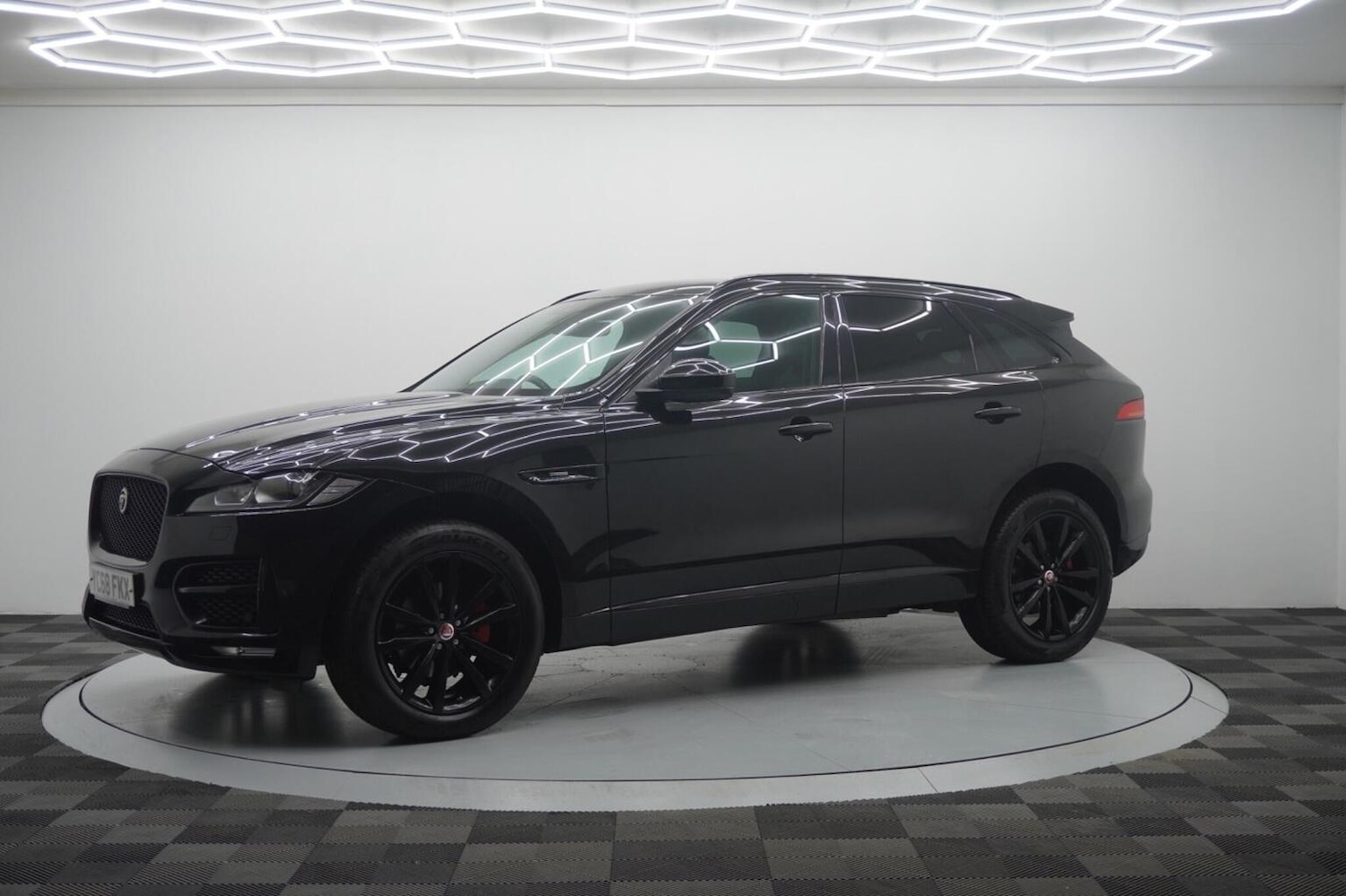 Used Jaguar F-Pace 2018 for sale - 77237084: Photo 21
