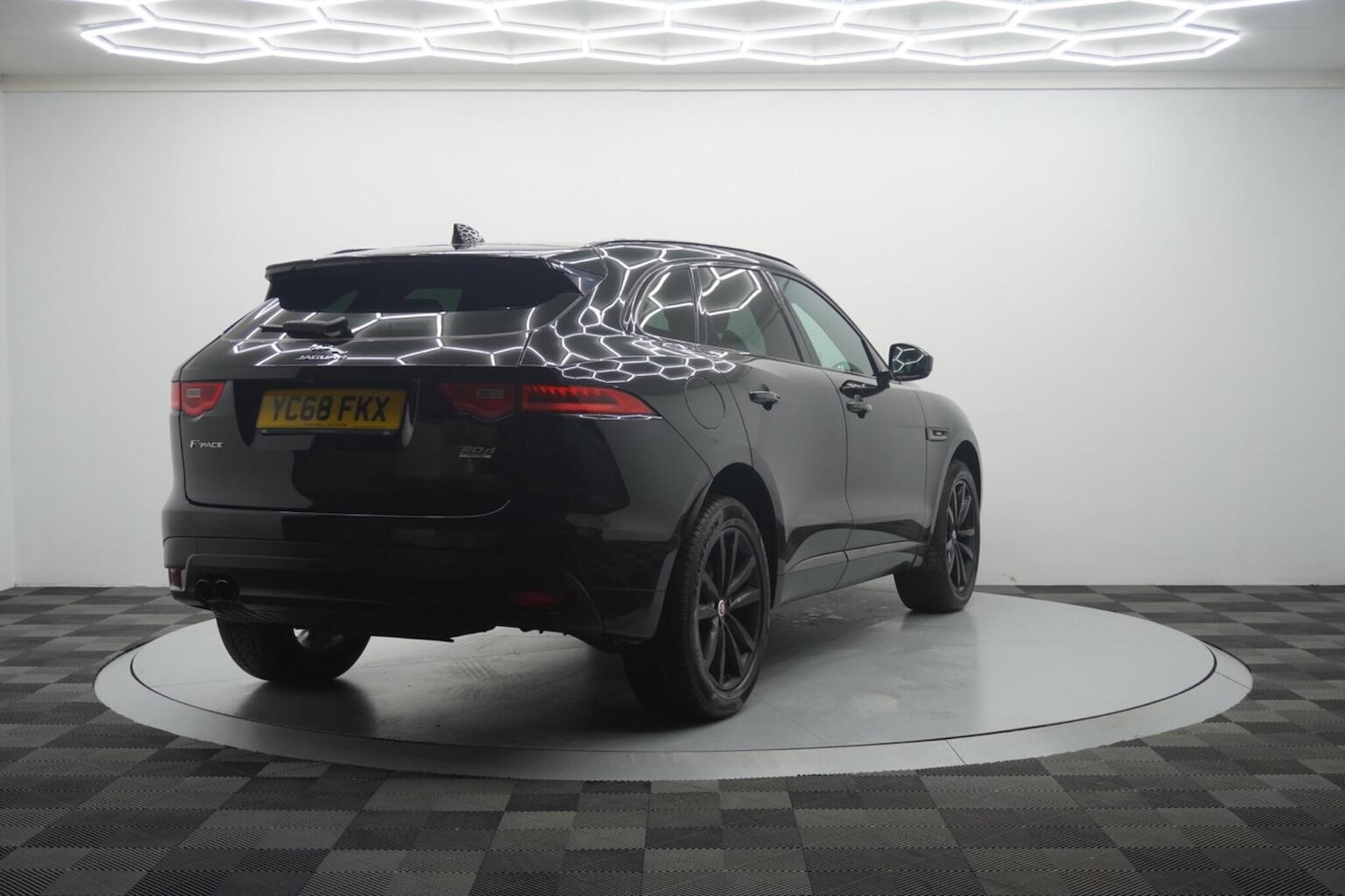 Used Jaguar F-Pace 2018 for sale - 77237084: Photo 35