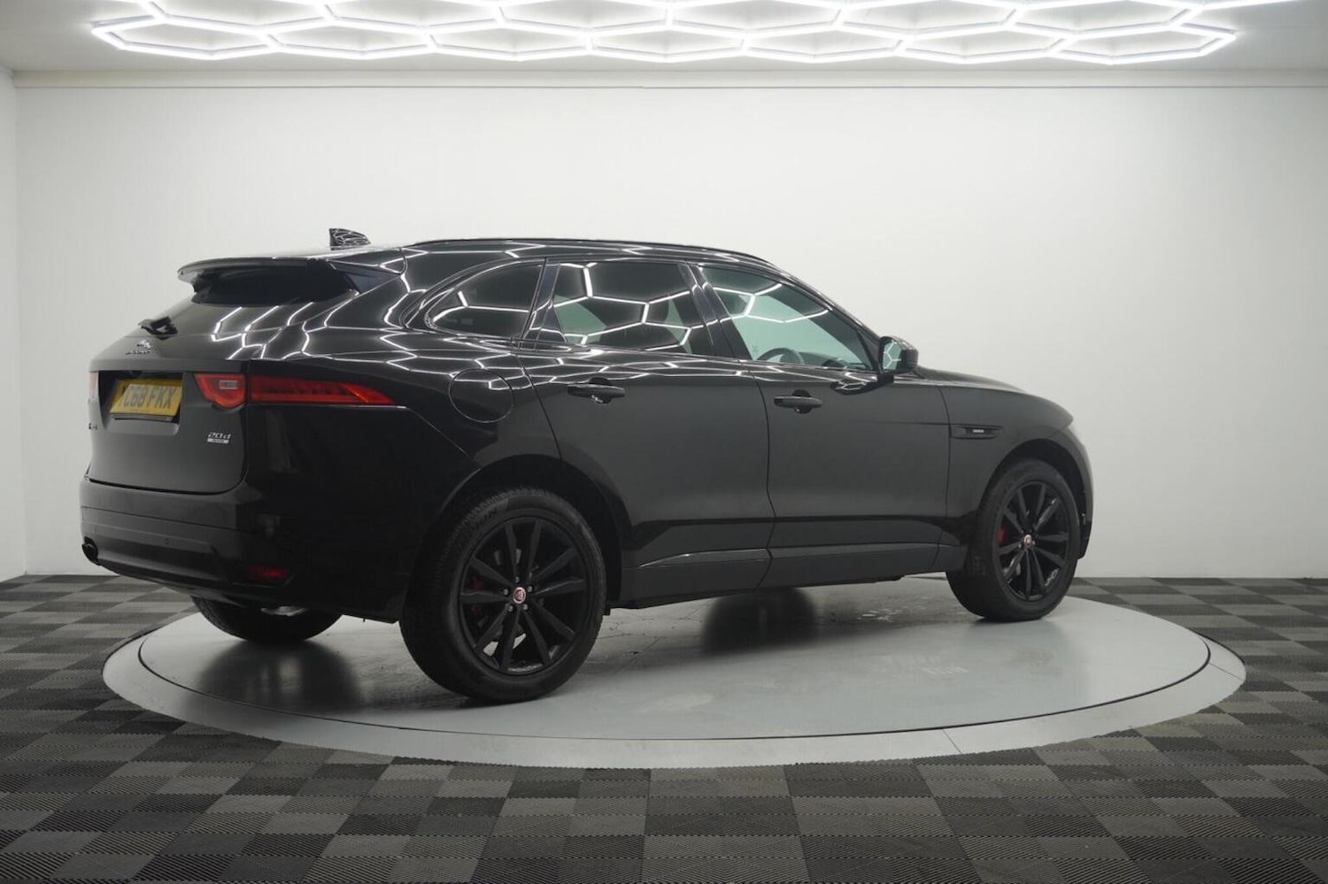 Used Jaguar F-Pace 2018 for sale - 77237084: Photo 39