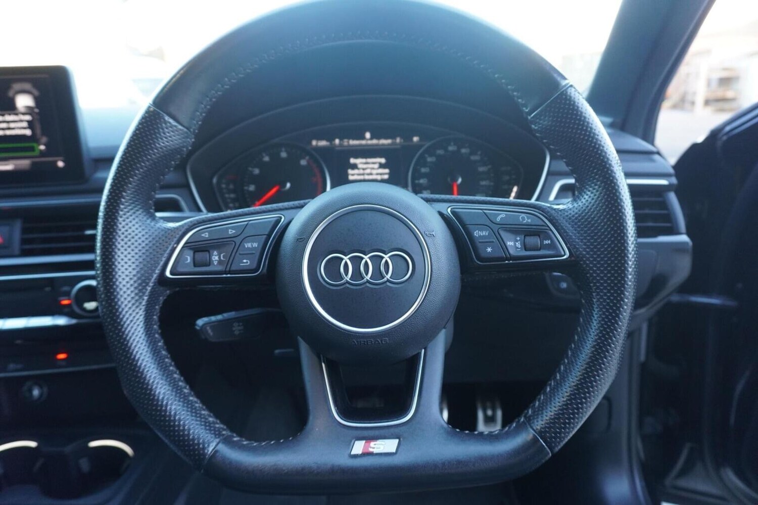 Used Audi A4 Avant 2017 for sale - 76347249: Photo 40