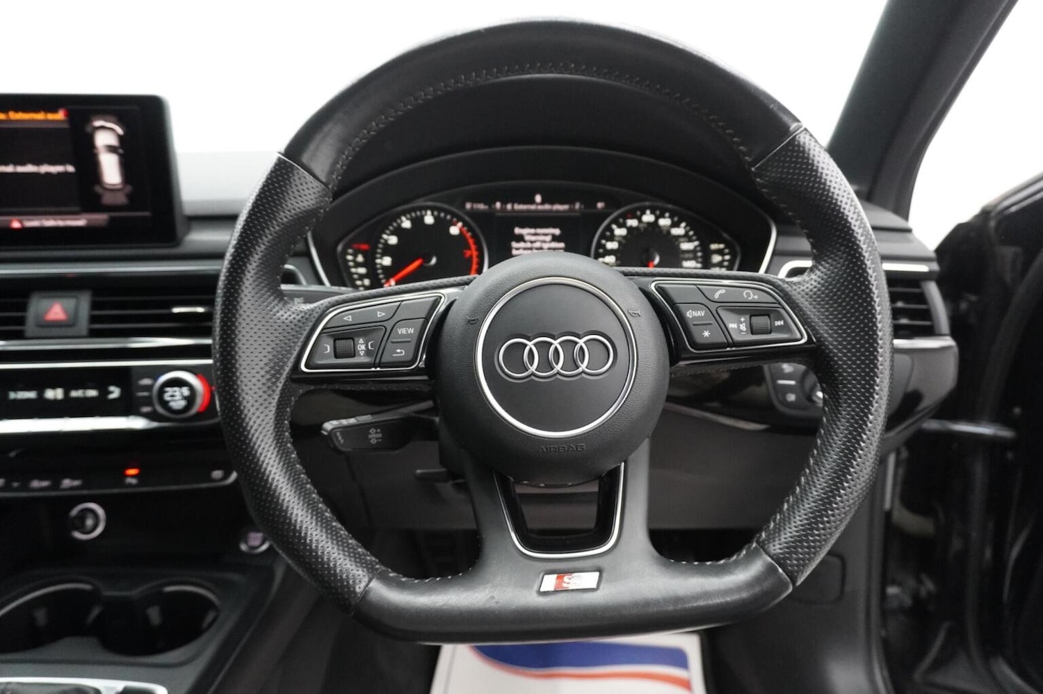 Used Audi A4 Avant 2017 for sale - 76347249: Photo 54