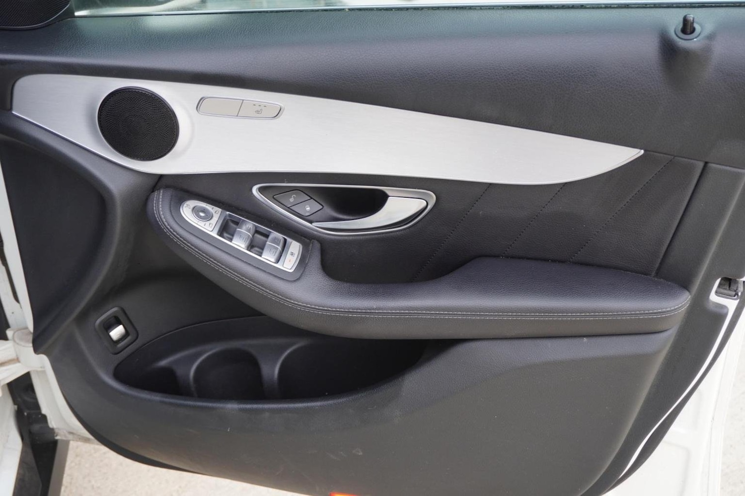 Used Mercedes-Benz GLC 2016 for sale - 76769349: Photo 28