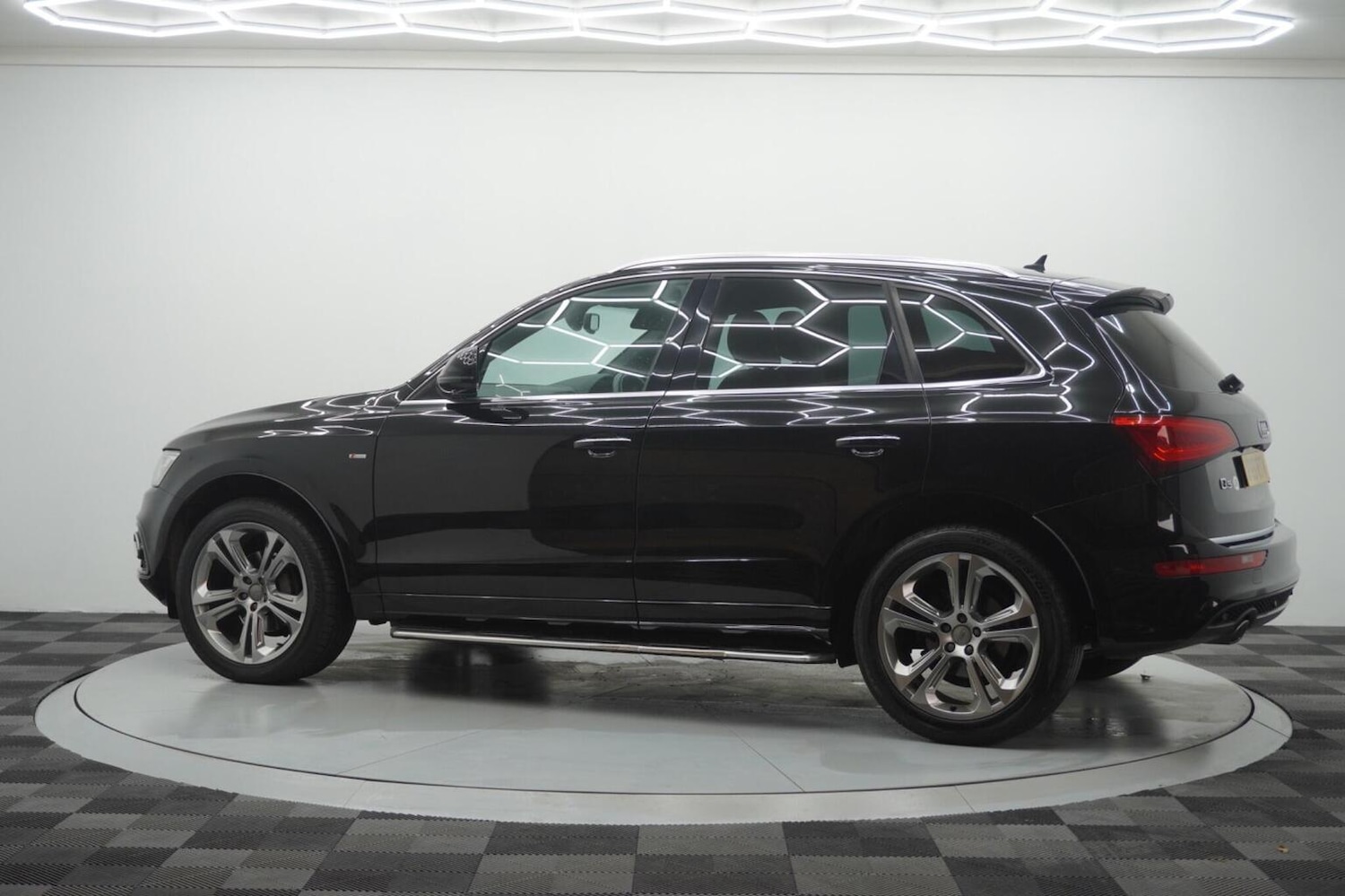 Used Audi Q5 2016 for sale - 77225200: Photo 5