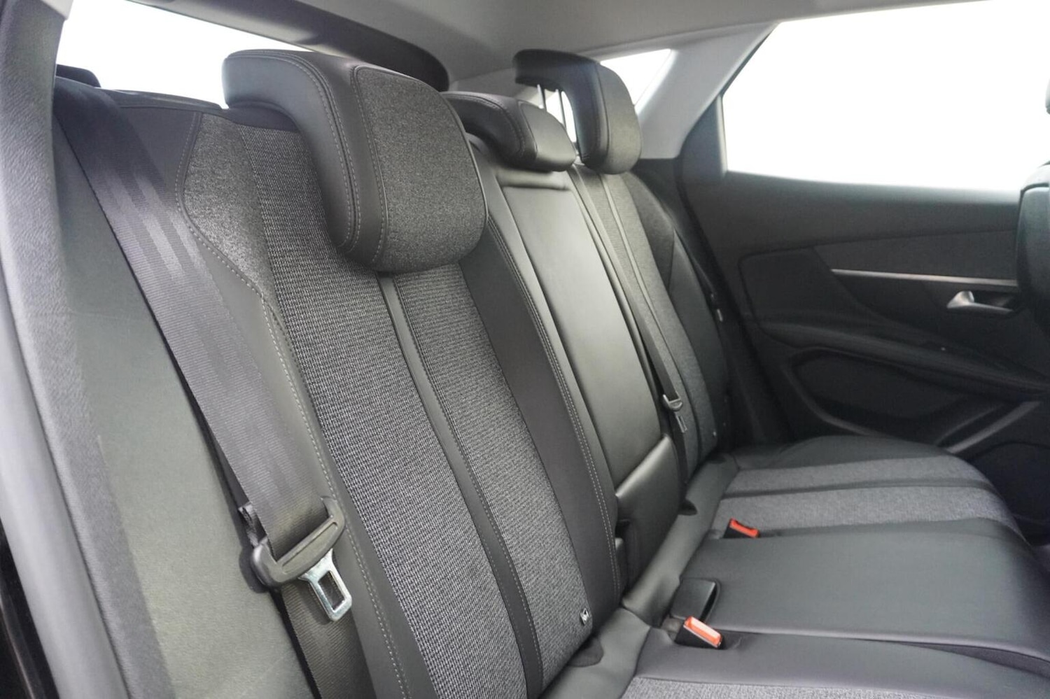 Used Peugeot 3008 2018 for sale - 76712451: Photo 16