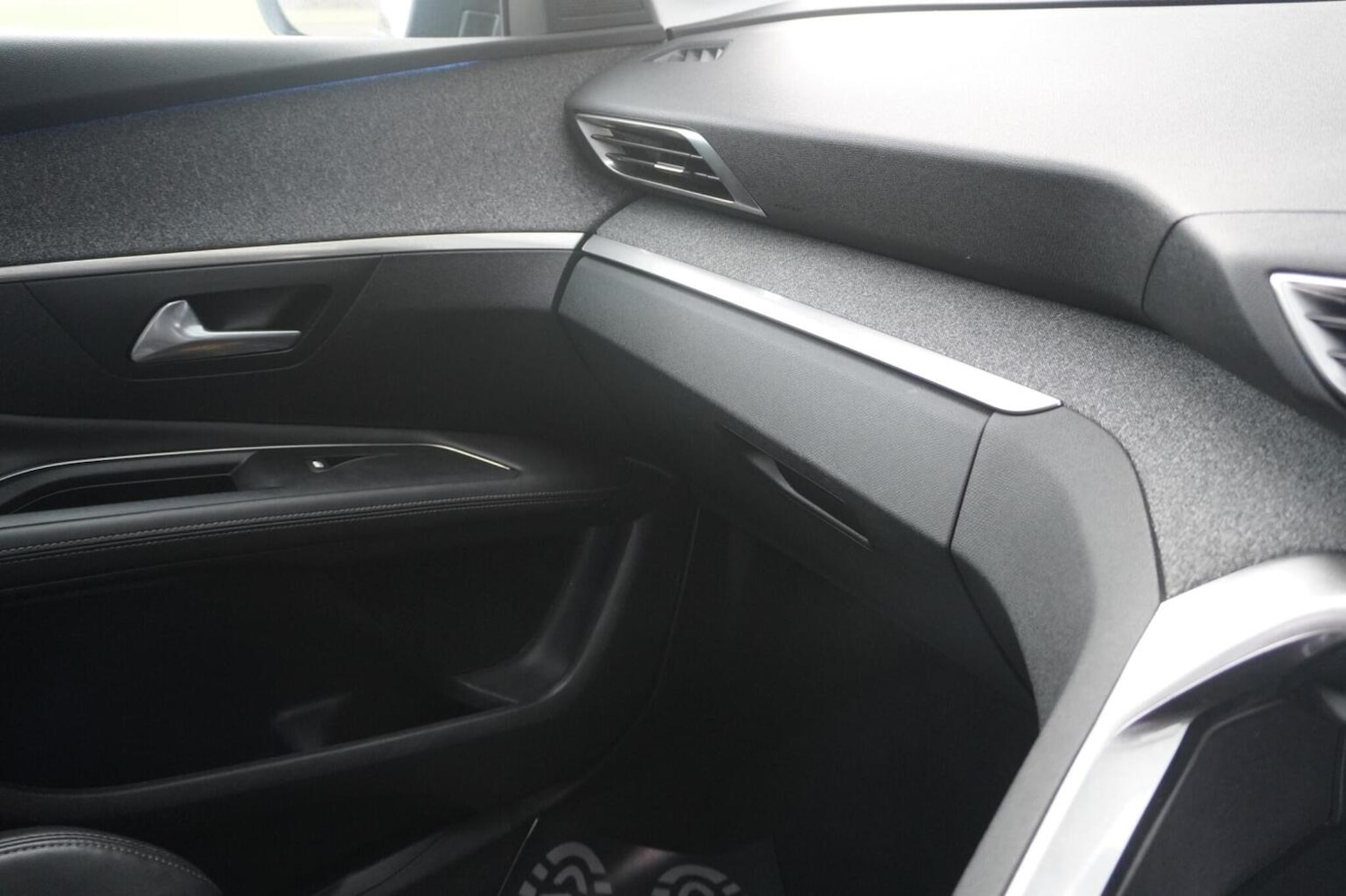 Used Peugeot 3008 2018 for sale - 76712451: Photo 18